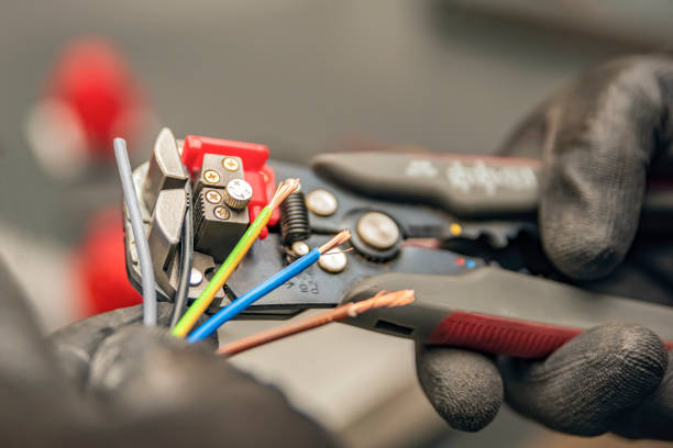 Best Commercial Electrician Services  in Woodsville, NH